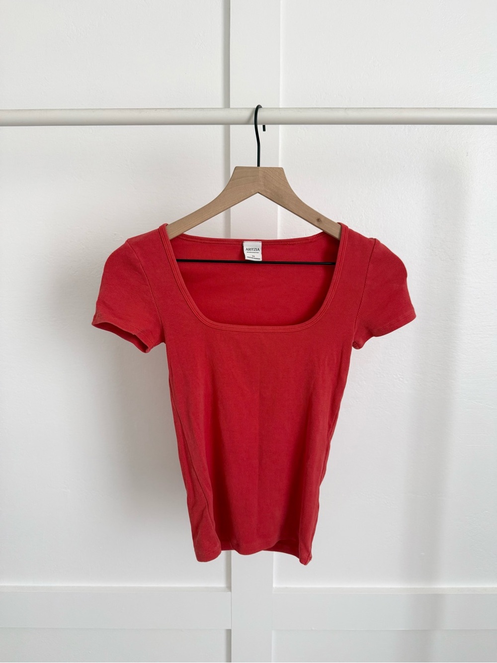 Aritzia Homestretch Scoop Neck Short Sleeve Shirt Red